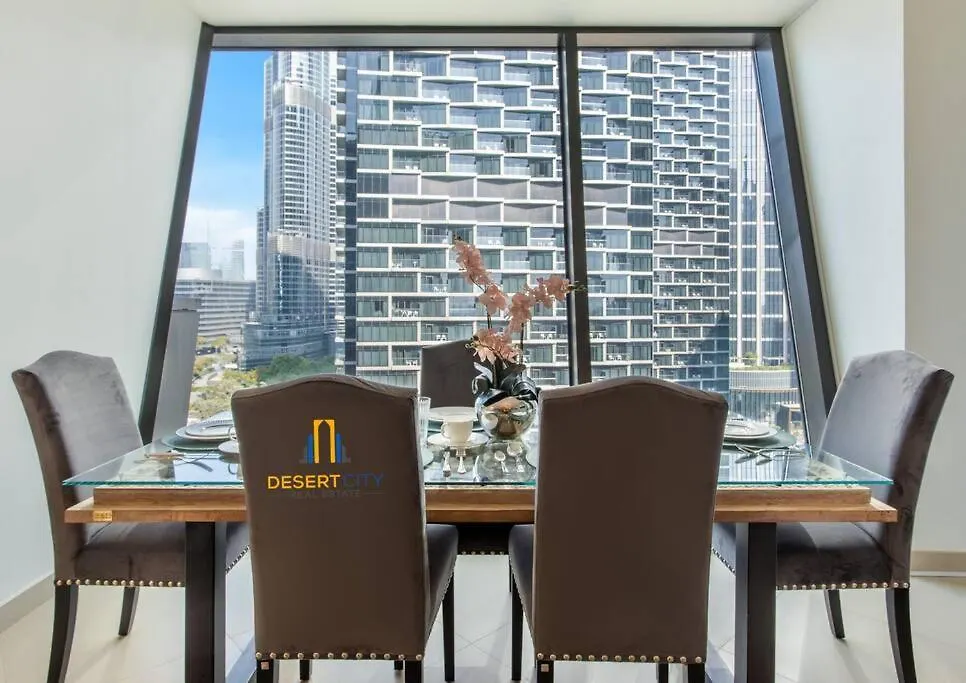 Luxurious 2 Bed Next To Burj Khalifa, Hosted By Desert City Stays Dubai Verenigde Arabische Emiraten